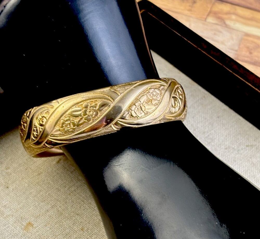 Antique 38.93 Grams English Cartouche Gold Filled Etched Floral Hinged Bracelet